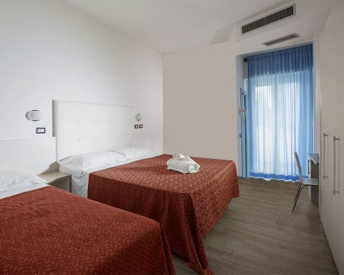 media.6S5A8321-finestra__